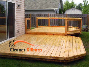 wooden-deck-cleaning-kilburn